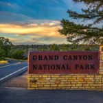 Nu får utländska besökare betala 100 dollar extra per person för att besöka Grand Canyon.